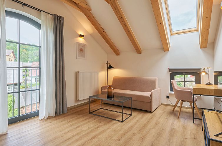 Appartement Luxury Mountain Attic with AC & Netflix