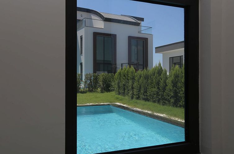 Geschakelde woning in Side