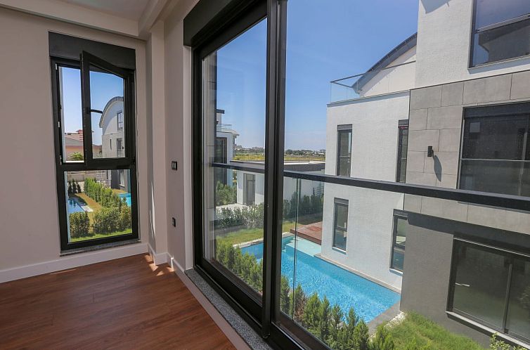 Geschakelde woning in Side