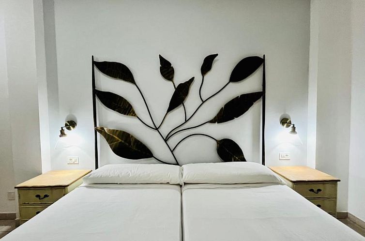 Apartamentos Frontera