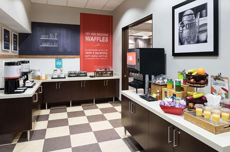 Hampton Inn & Suites Chicago North Shore