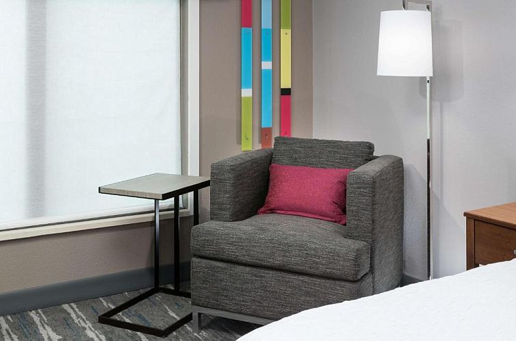 Hampton Inn & Suites Chicago North Shore