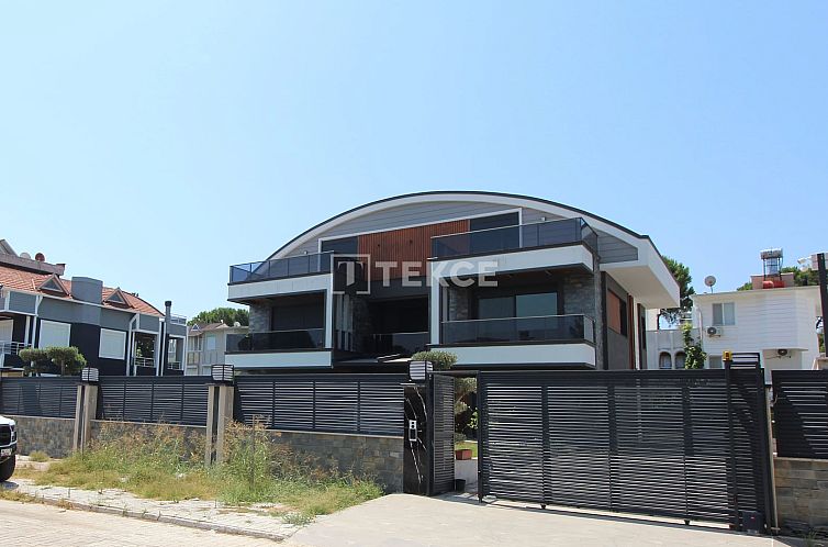 Geschakelde woning in Boğazkent