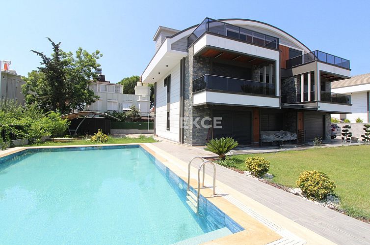 Geschakelde woning in Boğazkent