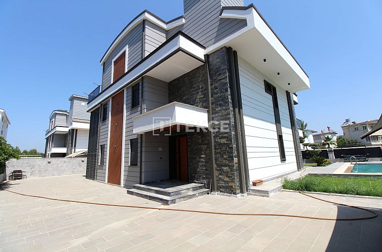 Geschakelde woning in Boğazkent