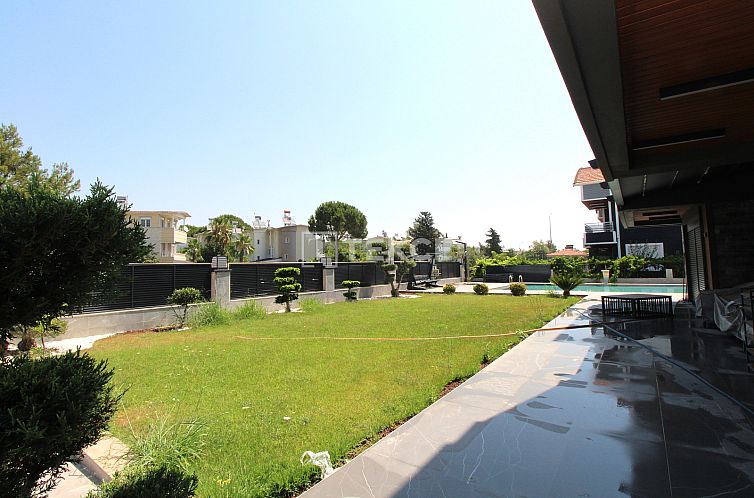 Geschakelde woning in Boğazkent