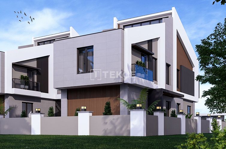 Vrijstaande woning in Döşemealtı