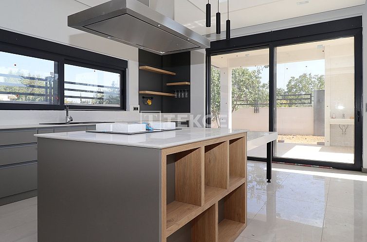 Vrijstaande woning in Döşemealtı