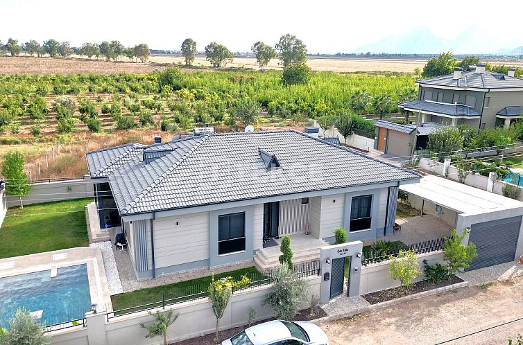 Vrijstaande woning in Döşemealtı