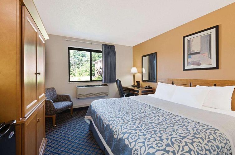 Days Inn by Wyndham Brunswick Bath Area
