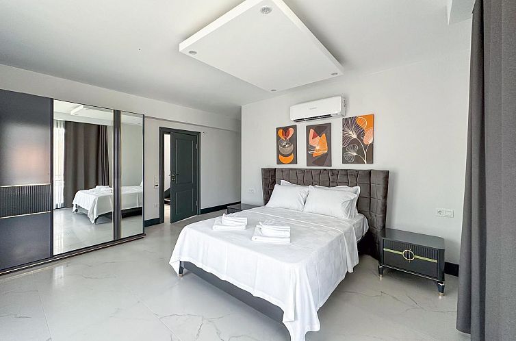 Vakantiehuis Luxuriöse Villa "Galaxy V3", 300 Meter vom Mee
