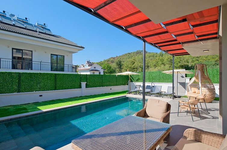 Vakantiehuis Große Villa in Fethiye Ausserhalb im grünen