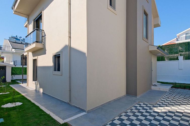 Vakantiehuis Große Villa in Fethiye Ausserhalb im grünen