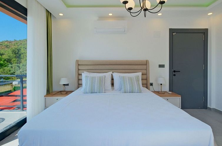 Vakantiehuis Große Villa in Fethiye Ausserhalb im grünen