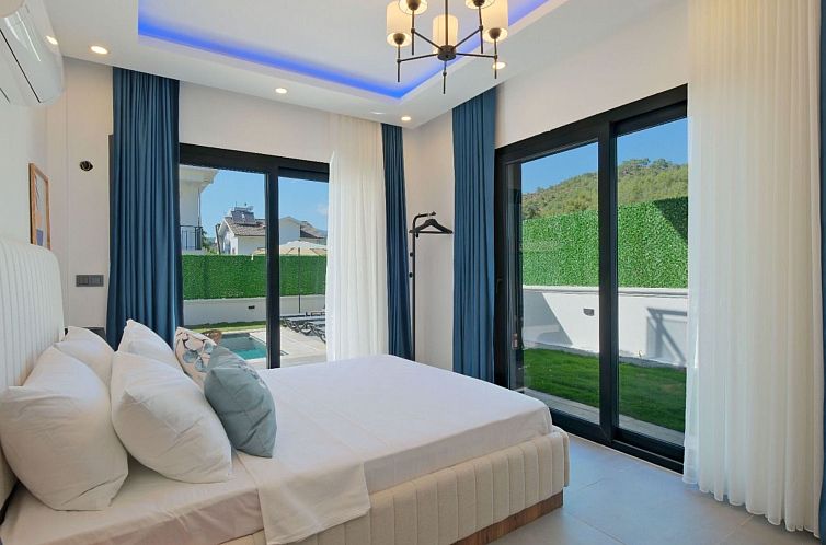 Vakantiehuis Große Villa in Fethiye Ausserhalb im grünen