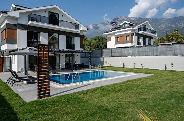 Vakantiehuis Wunderschöne Villa in Ölüdeniz mit Kinderpoo