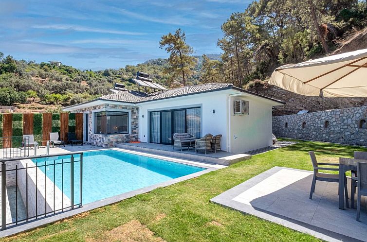 Vakantiehuis Villa mit Infinitypool in Fethiye Faralya
