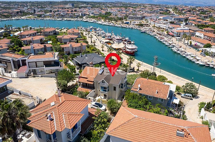 Vrijstaande woning in Çeşme