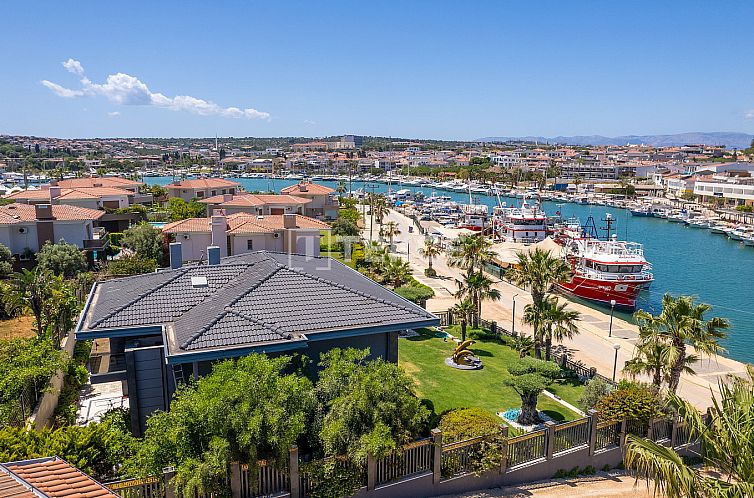 Vrijstaande woning in Çeşme