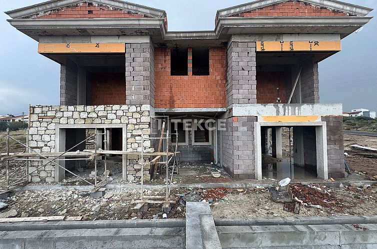 Geschakelde woning in Germiyan