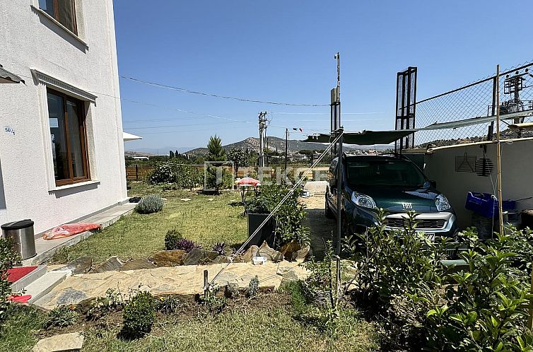 Geschakelde woning in Belevi