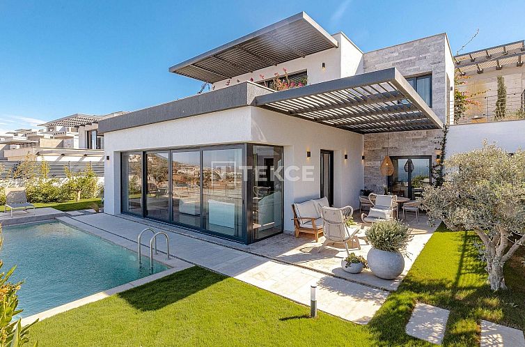Geschakelde woning in Gümüşlük