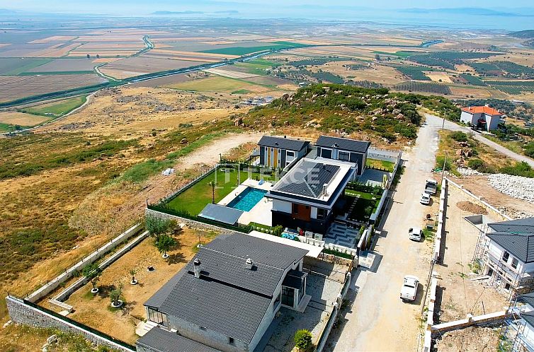 Vrijstaande woning in Foça