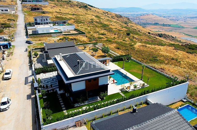 Vrijstaande woning in Foça