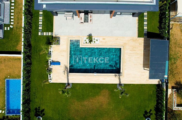 Vrijstaande woning in Foça