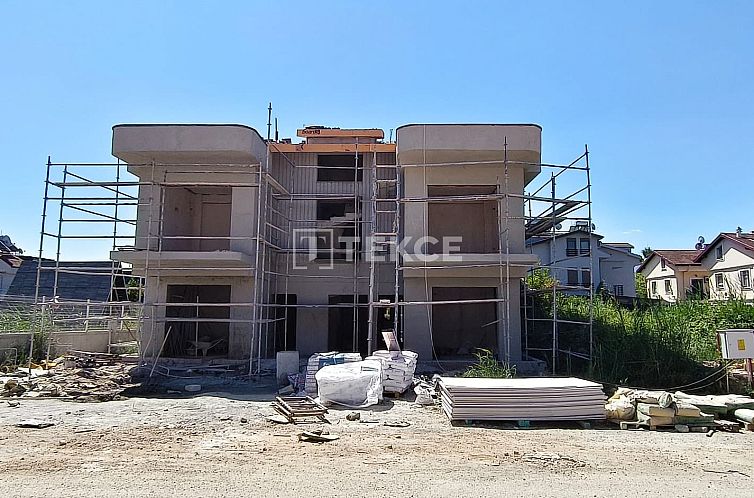 Geschakelde woning in Foça