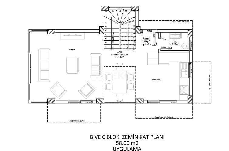 Geschakelde woning in Foça