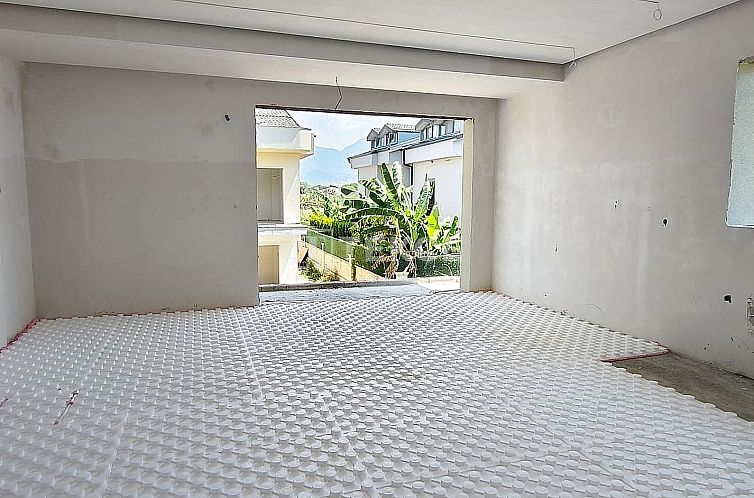 Geschakelde woning in Foça