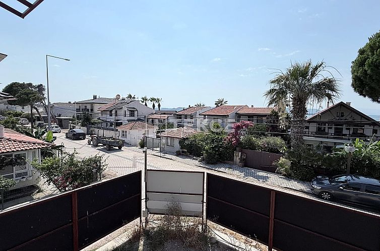 Geschakelde woning in Kalabak