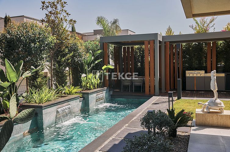 Geschakelde woning in Boğaziçi
