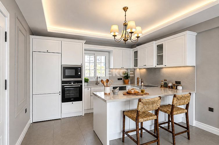 Geschakelde woning in Dörttepe