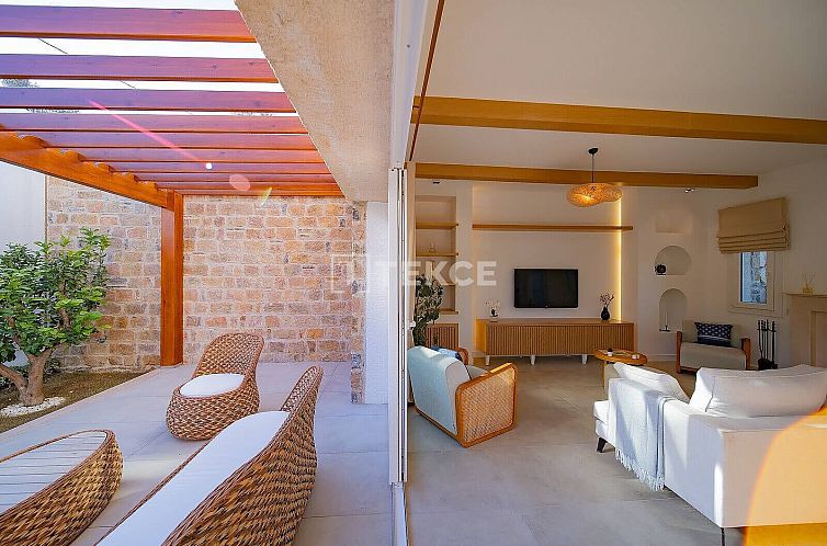 Geschakelde woning in Güllük