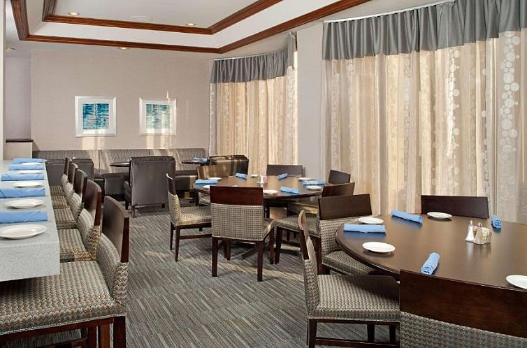 DoubleTree by Hilton Chicago-Wood Dale/Itasca