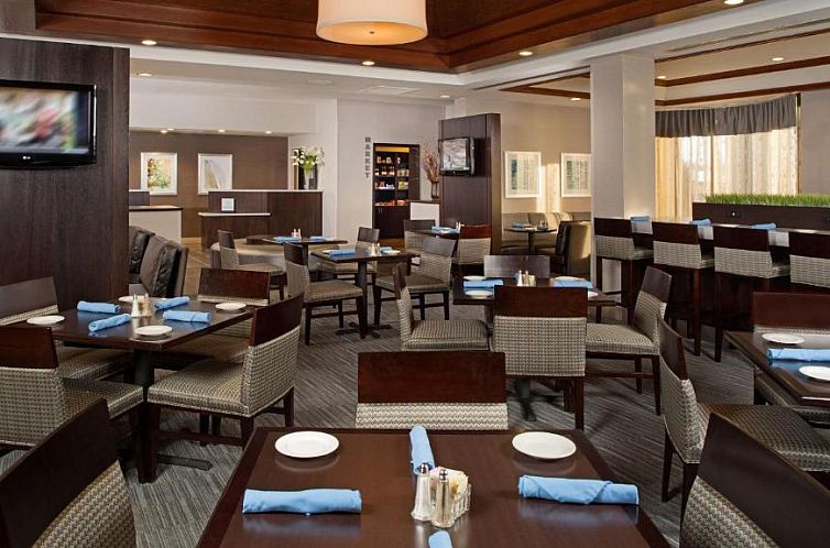 DoubleTree by Hilton Chicago-Wood Dale/Itasca