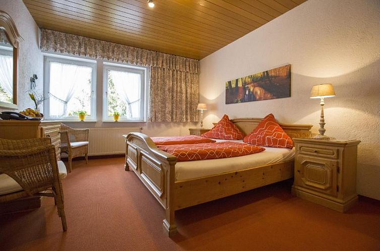 Hotel-Pension-Waldblick