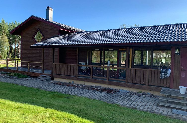 Vakantiehuis Landhaus auf großem Rasengrundstück