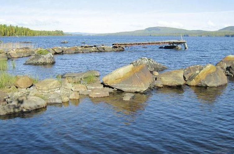 Vakantiehuis Holzhütte für das wahre Naturerlebnis am See