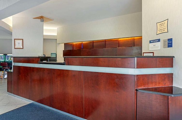 Best Western Plus Reading Inn & Suites