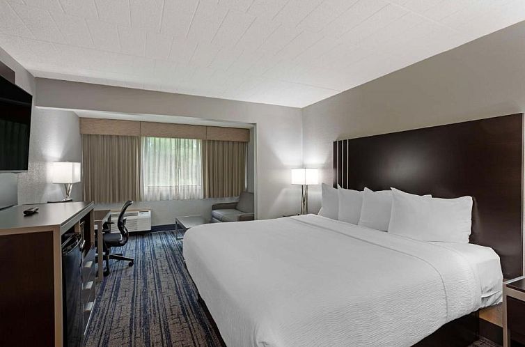 Best Western Plus Reading Inn & Suites