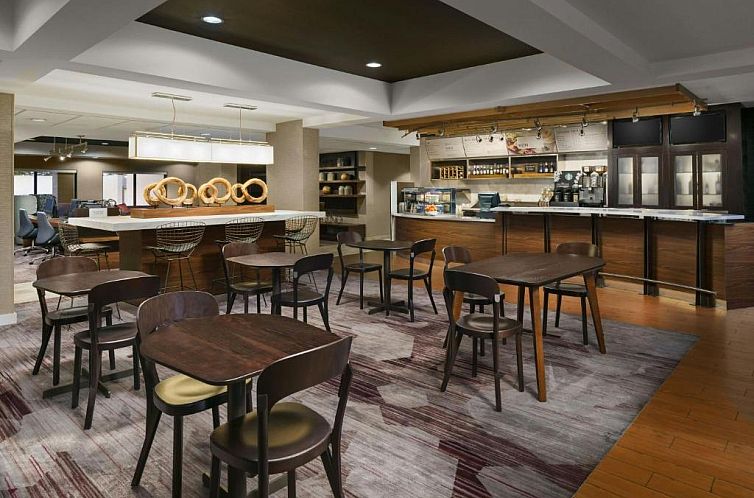 Guest house 17125502 - Apartment Midwesten - Courtyard Chicago Bloomingdale