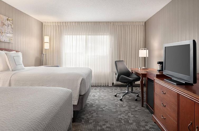 Courtyard Chicago Bloomingdale