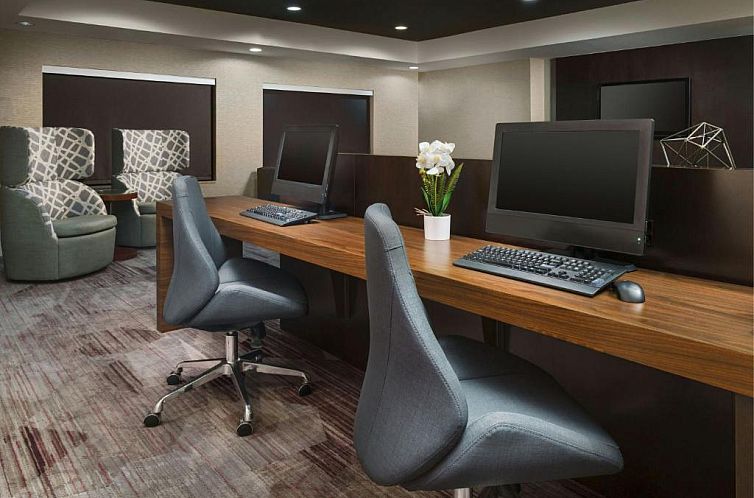 Courtyard Chicago Bloomingdale