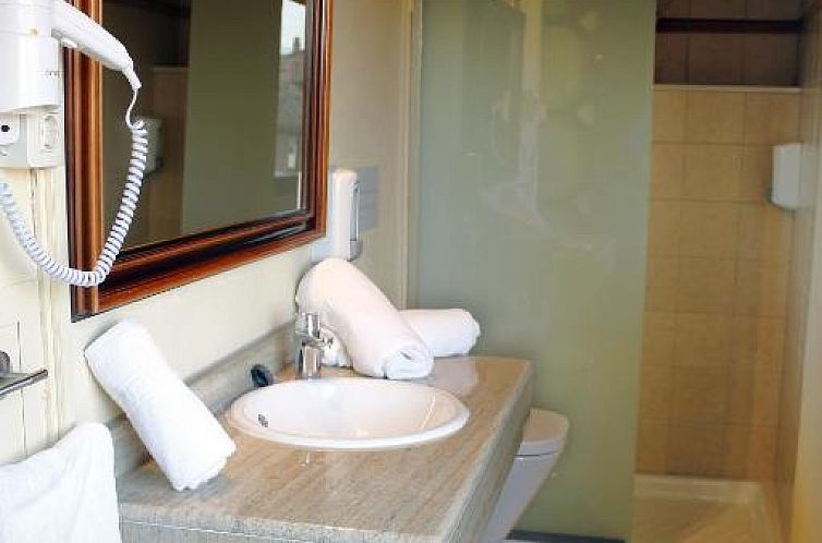 Arte Vida Suites & Spa