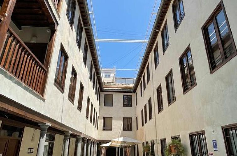 Aqua Granada Inn Apartments