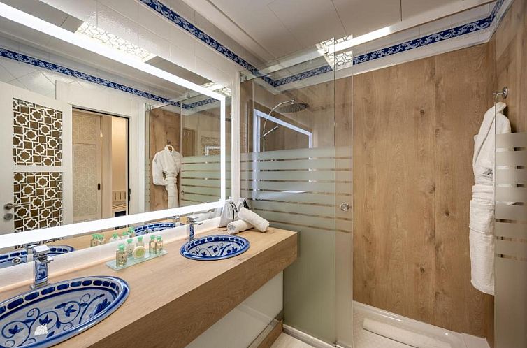 Hotel Saray