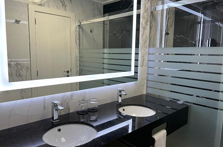 Hotel Saray
